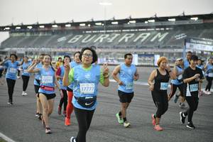 BIB: 51098, 1892
                            <button type="button" onclick="openModal(10466945)" class="btn btn-primary btn-sm float-right btn-popup" data-toggle="modal" data-target=".modal-high-quality">
                        <i class="fas fa-shopping-cart"></i> Add to Cart
                    </button>
                                            <button type="button" onclick="isThisMe(10466945, true)" class="btn btn-success btn-sm float-right btn-popup btn-isme hidden" data-toggle="tooltip" data-placement="bottom" title="นี่คือรูปของคุณใช่ไหม คลิกที่นี่เพื่อเอาเข้าอัลบั้ม">
                        <i class="fas fa-plus"></i> Add to album
                    </button>
                    <button type="button" onclick="isThisMe(10466945, false)" class="btn btn-warning btn-sm float-right btn-popup btn-isnotme hidden">
                        <i class="fas fa-ban"></i> Remove from album
                    </button>